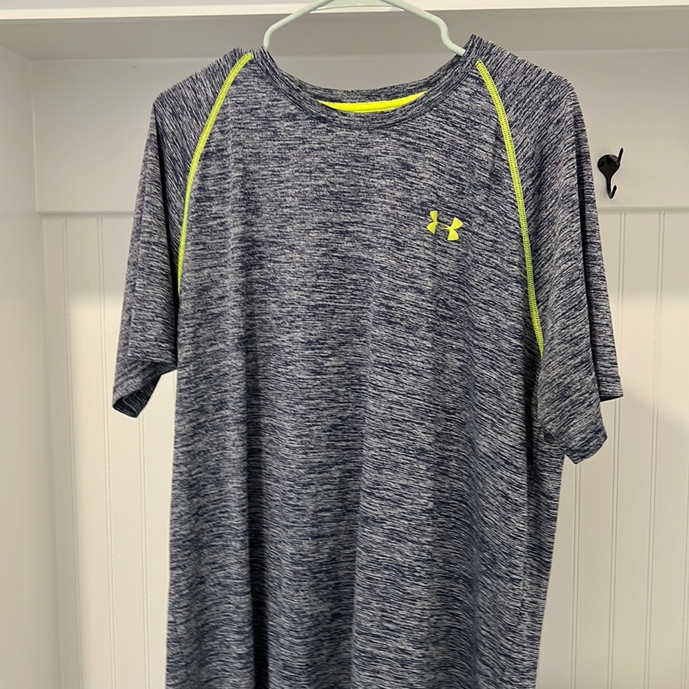 Great lite weight shirt for spring . Size XL great condition.